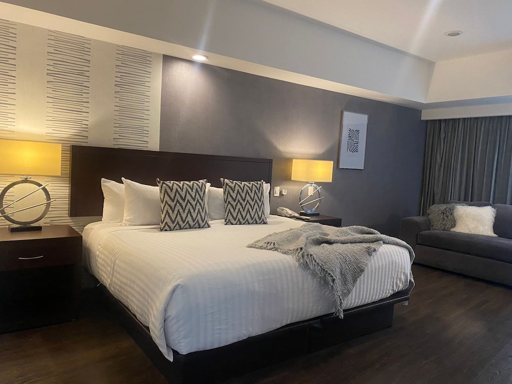 Hotel Ejecutivo Express 26/77