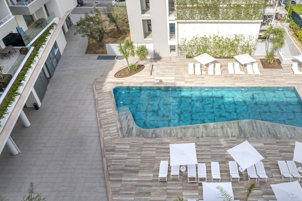 Youmami Lifestyle Suite Hotel 22/24