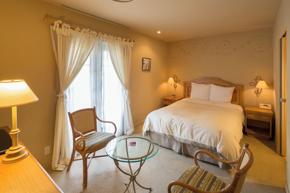 Poppy Springs Resort & Spa 36/63