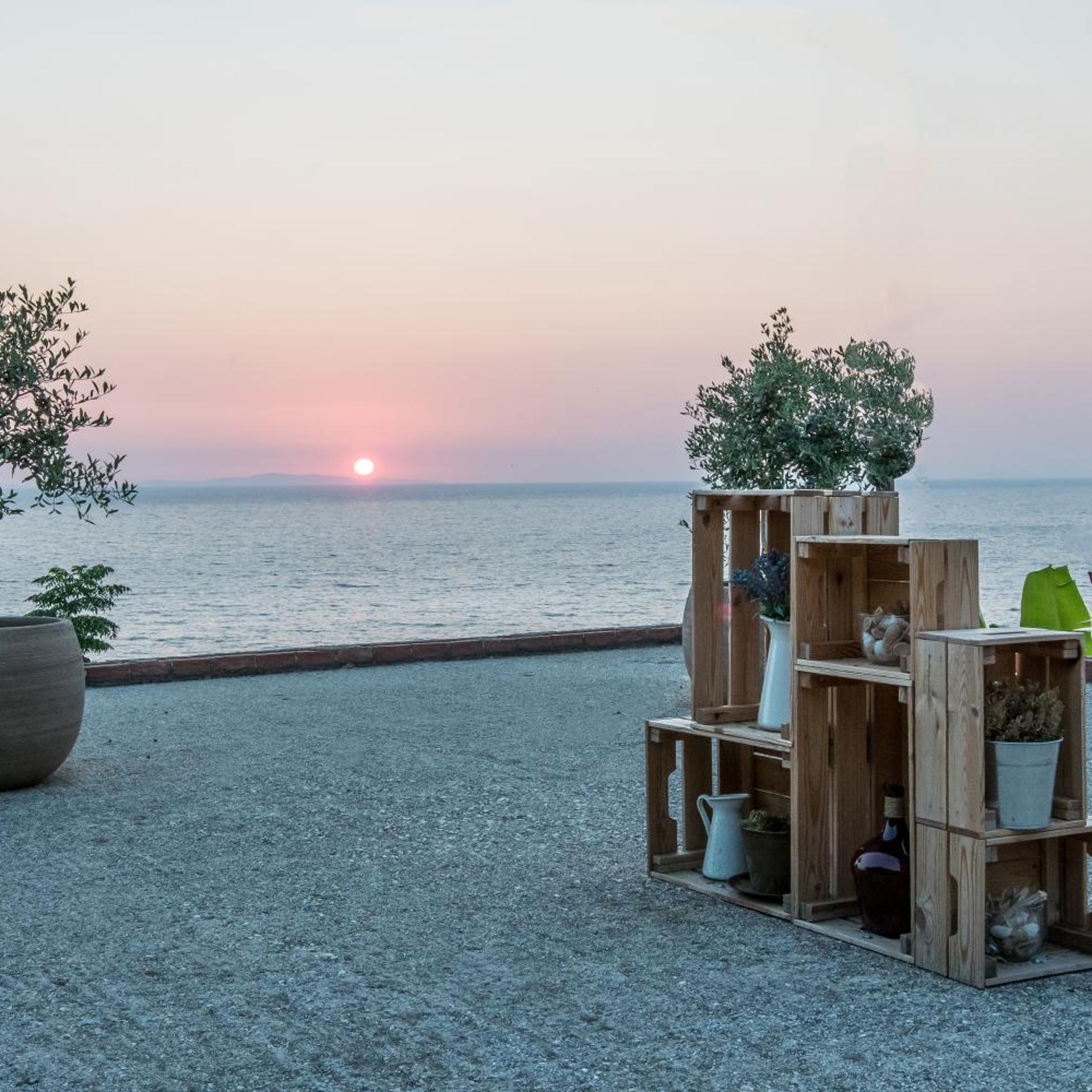 Agios Thomas Hotel 60/66