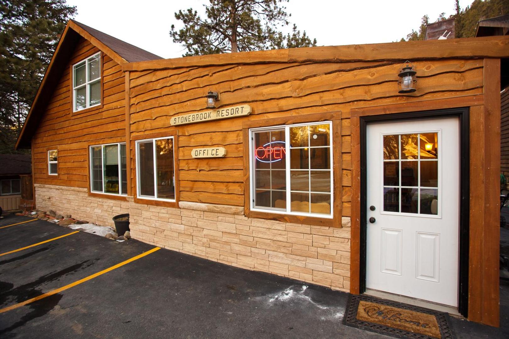 StoneBrook Resort - Adult Only 1/12