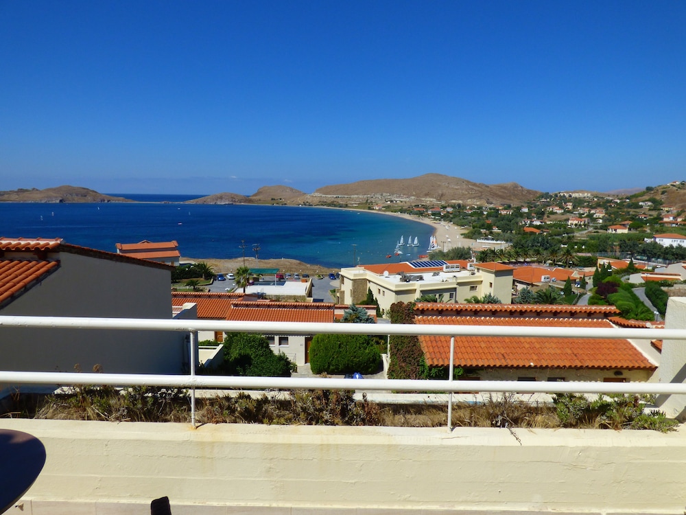 Lemnos Village Resort Hotel 10/71