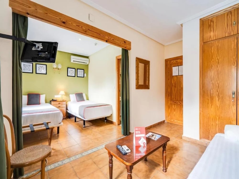 HOTEL TORRE SANT JUAN 12/33