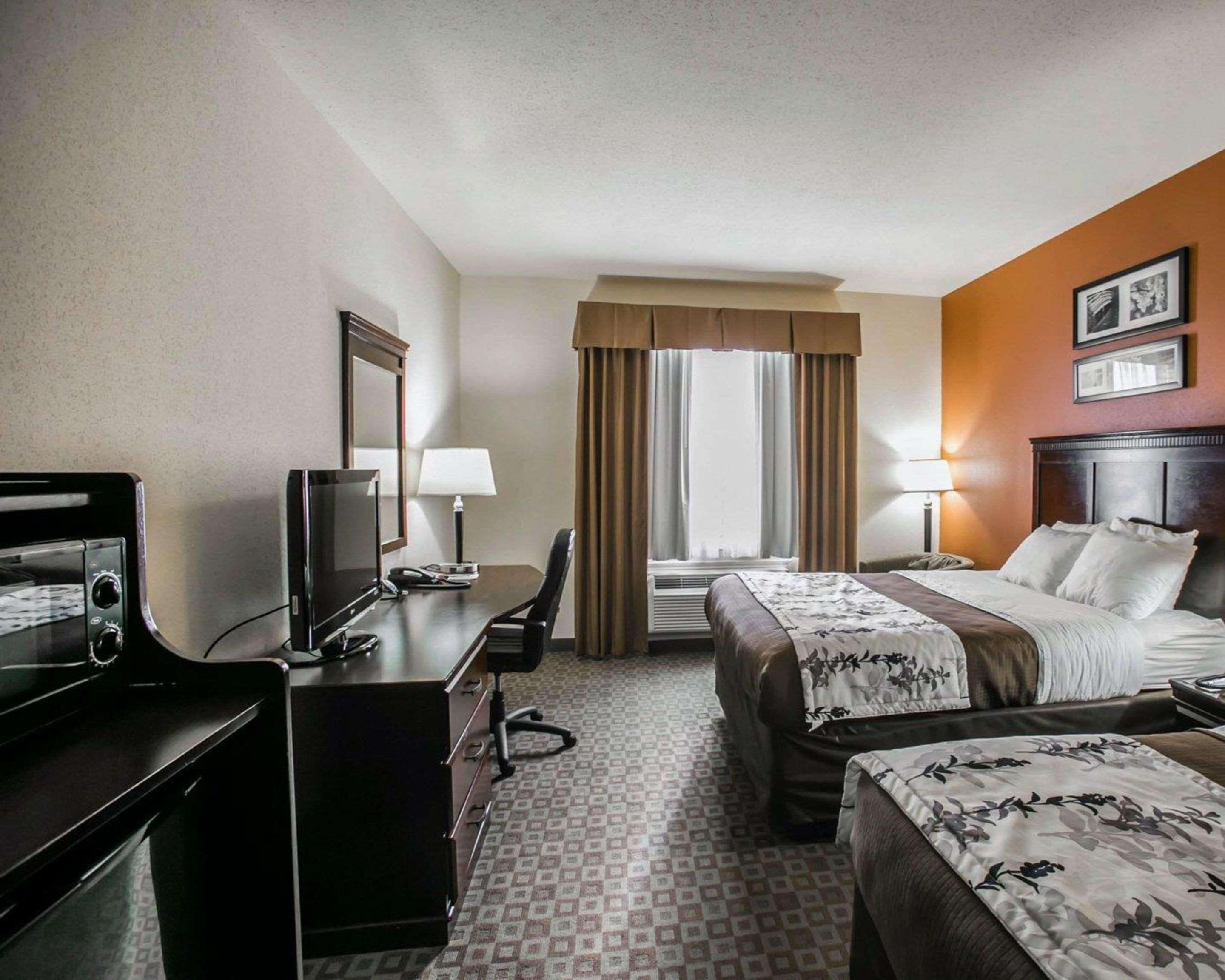 ROOM, 2 QUEEN BEDS