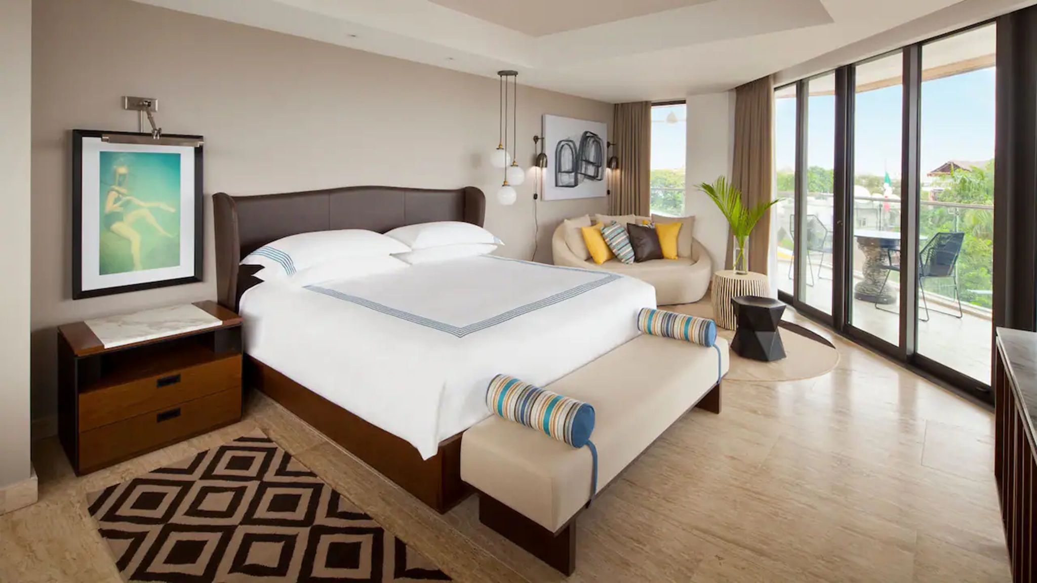 Downtown, Avenida, Suite, House
