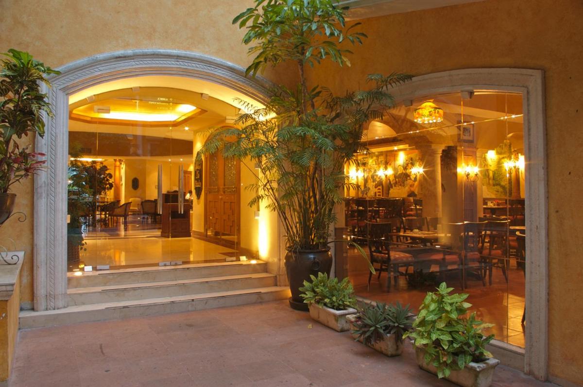 Hotel Hacienda Real 2/51
