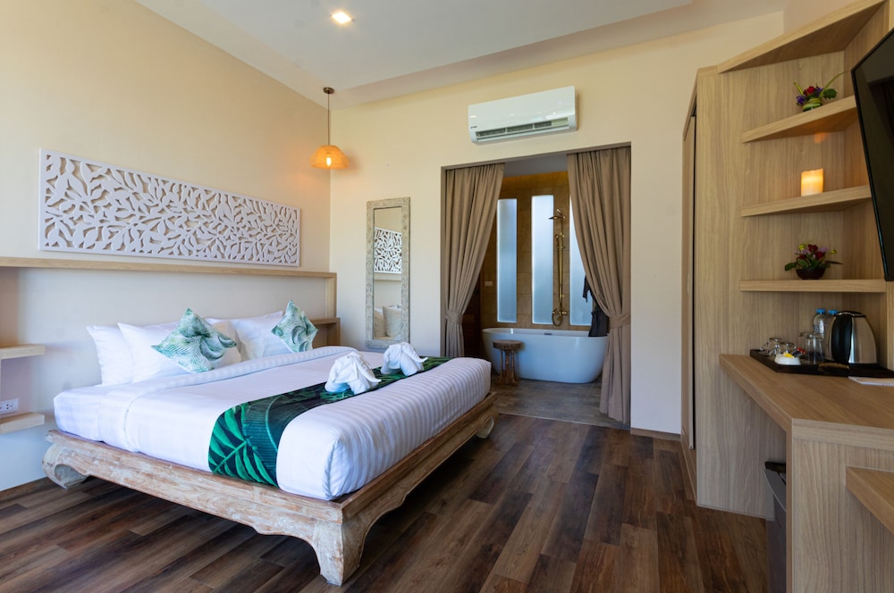 Deluxe Private Plunge Pool Villa