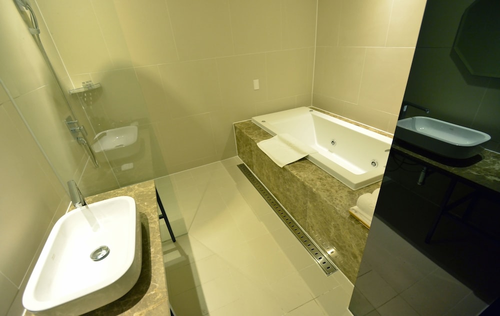 JB Design Hotel 24/77