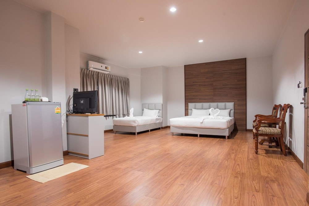 Chanthaburi Center Hotel 20/40