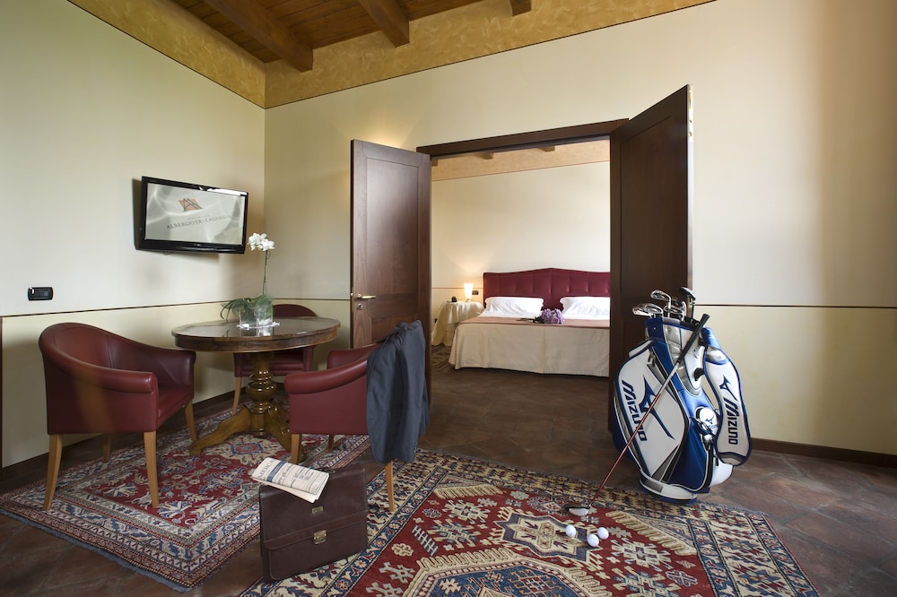 Albergo dell Agenzia 28/76