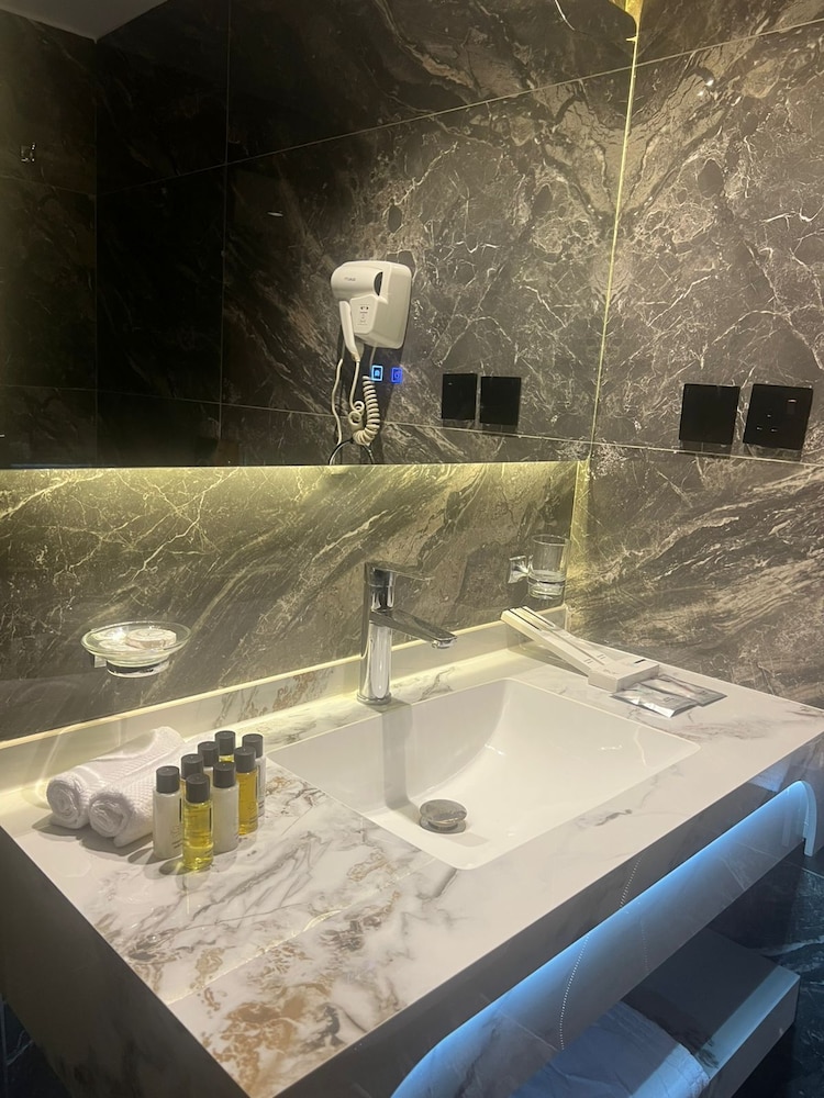 فندق فيرتا العليا(VERTA Al Olaya Hotel Riyadh) 32/32