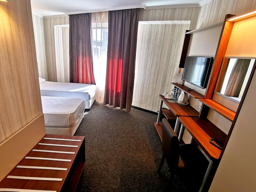 Business Hotel Elate Plaza 37/68