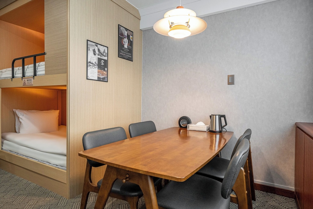 Koreana Hotel 54/64