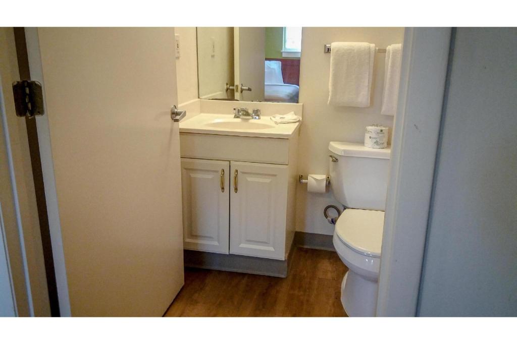 غرفة بسريرين كوين، Motel6 Fort Stockton, TX 5/5