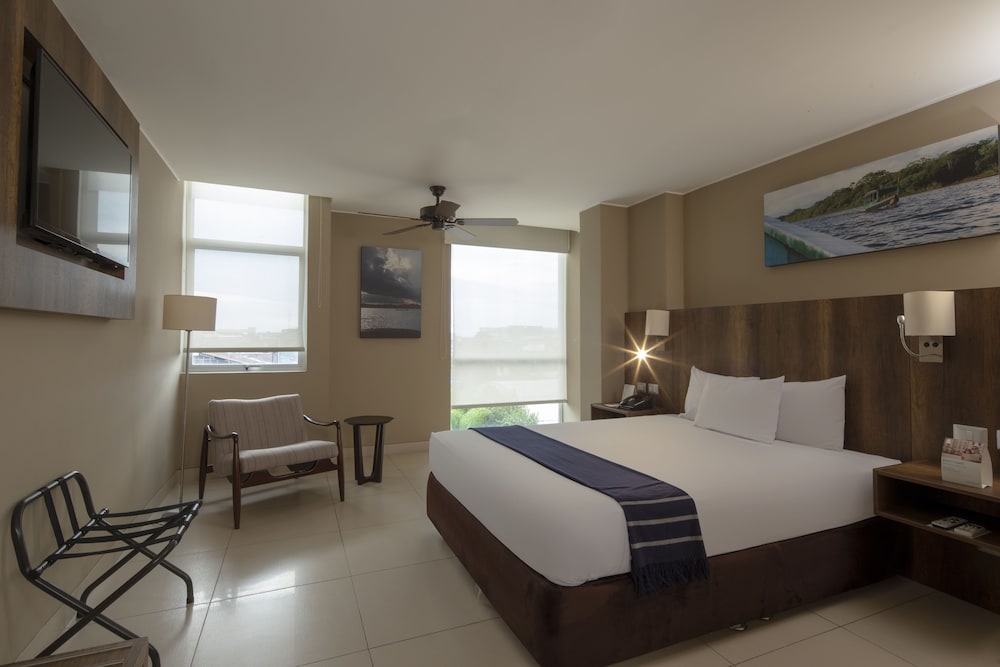 CASA ANDINA SELECT PUCALLPA 27/68