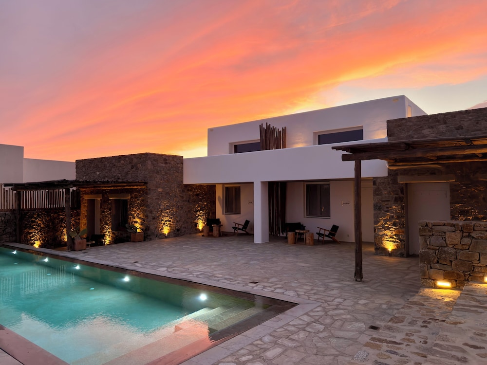 Mykonos Dot - Art Homes 32/46