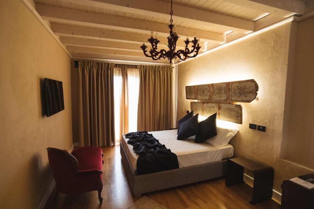 Agriresort Leano 18/82