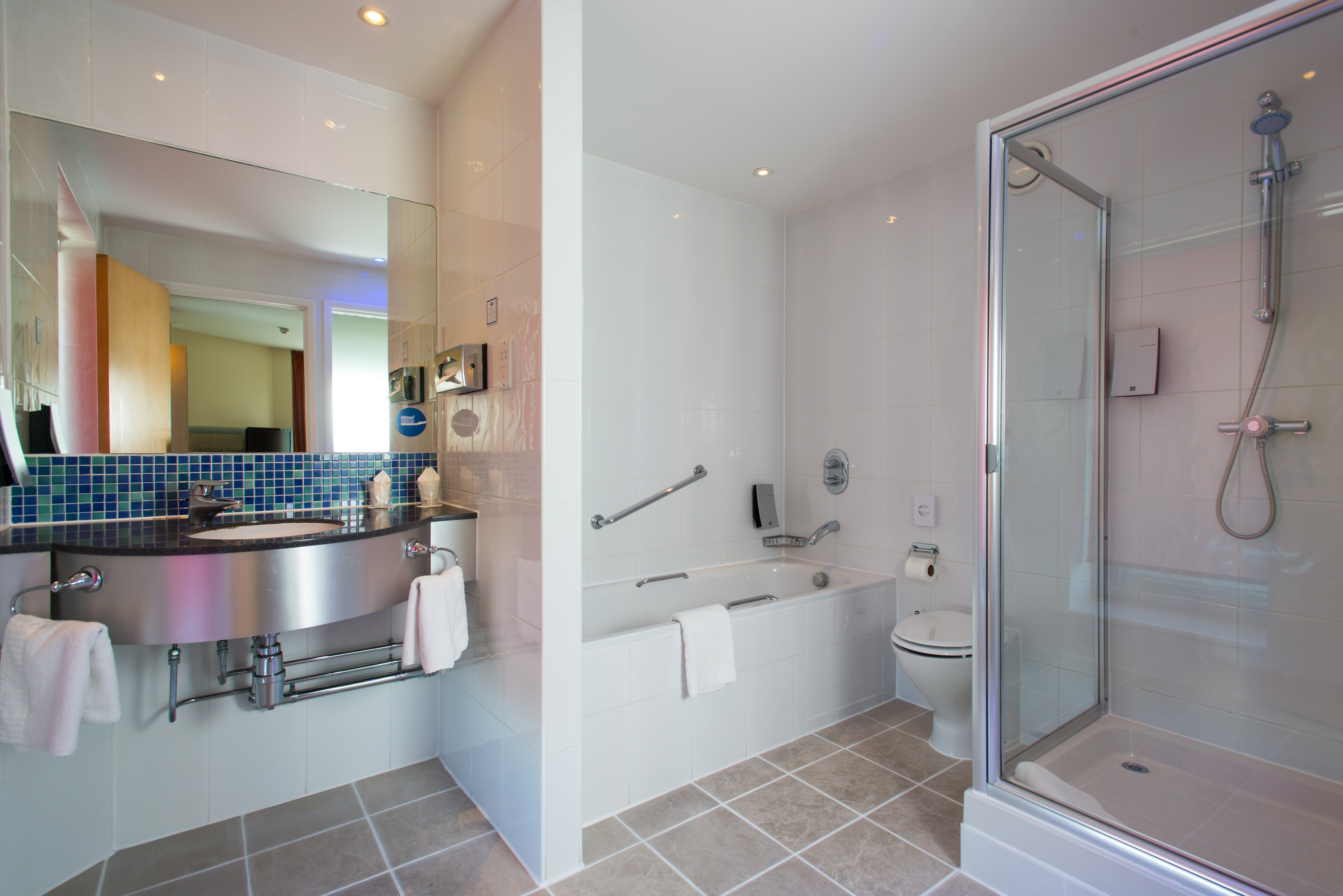 Holiday Inn Express SWINDON CITY CENTRE 13/13