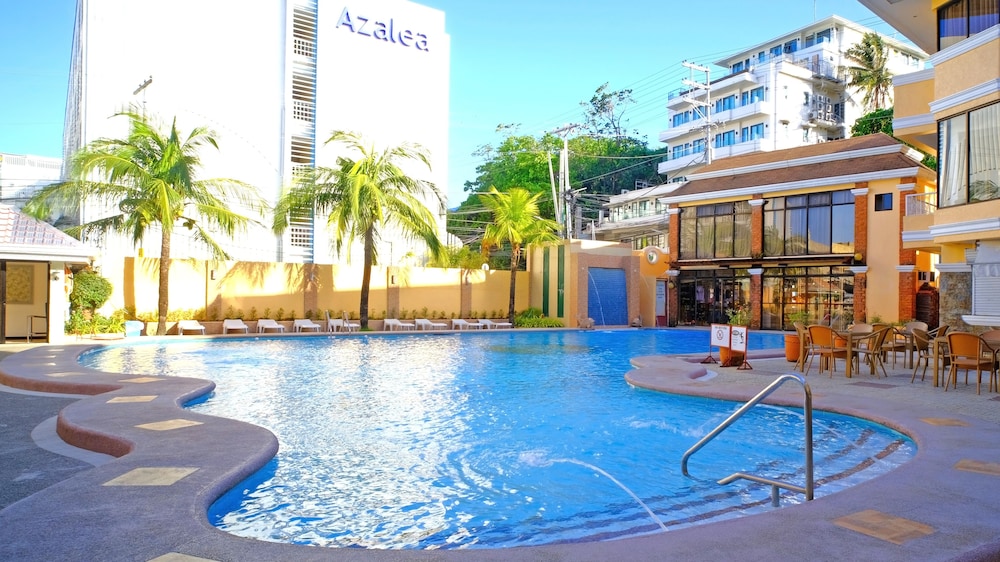 Boracay Holiday Resort 60/66