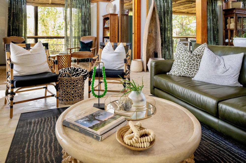 Makakatana Bay Lodge 70/84