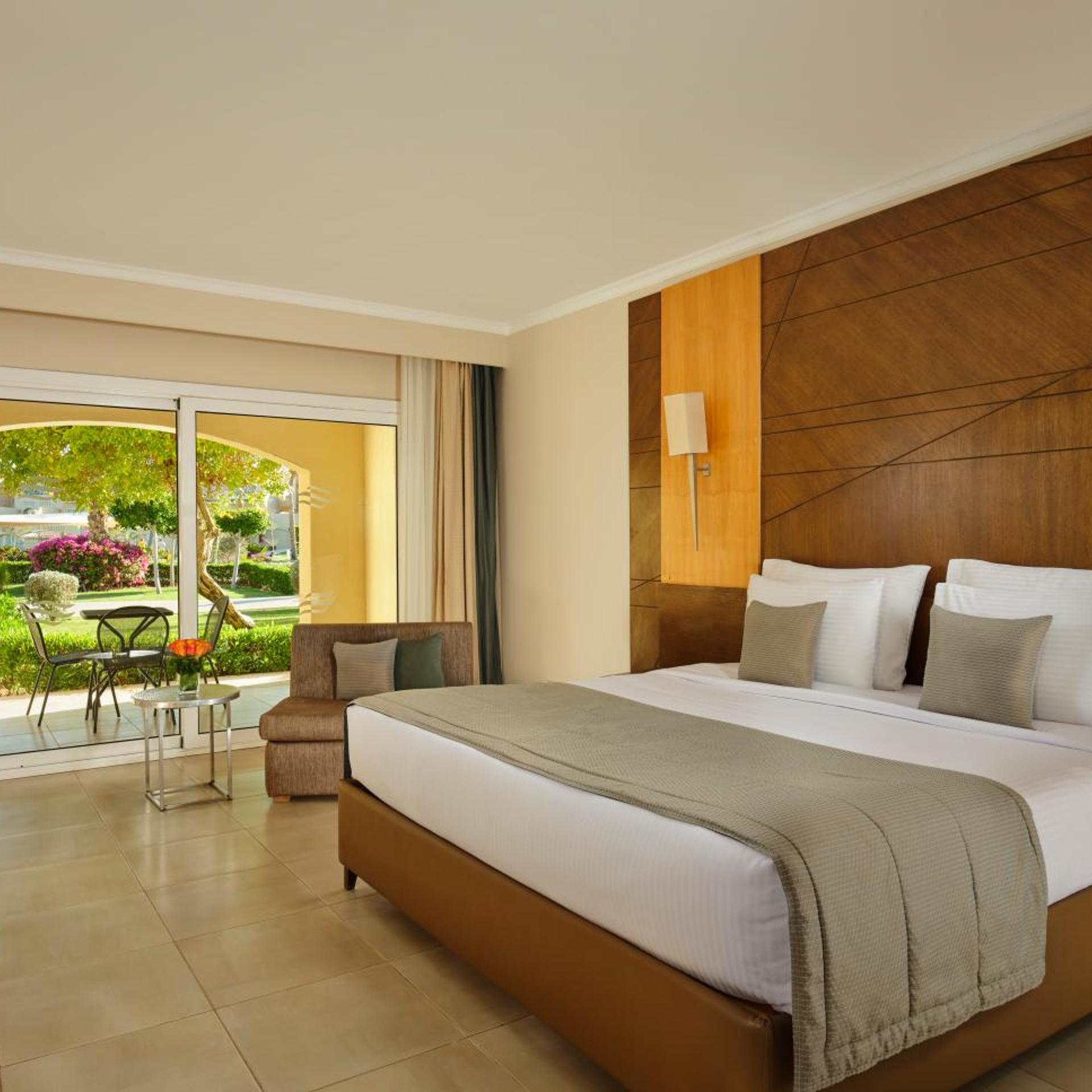 Room, Den