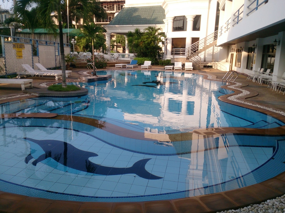 Camelot Hotel Pattaya 31/50