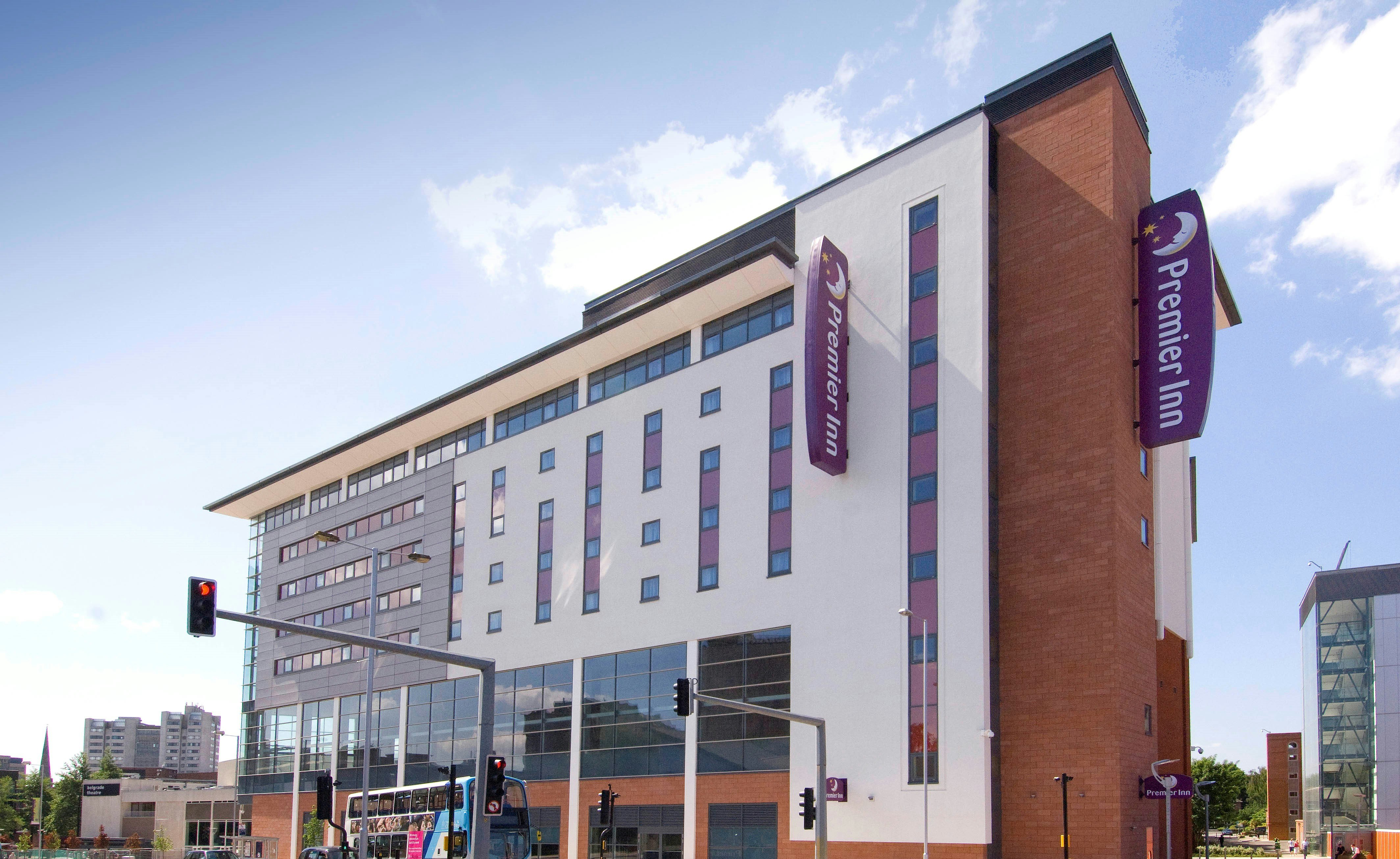 Premier Inn Coventry City Centre (Belgrade Plaza) 11/35