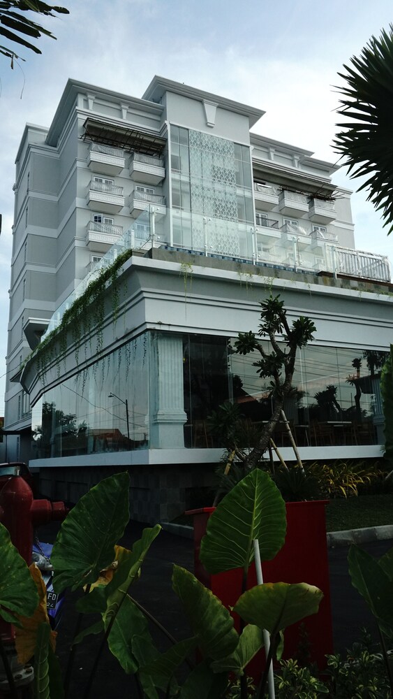 Solia Hotel Yosodipuro Solo 1/52