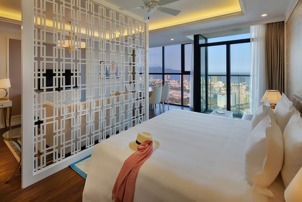 Melia Vinpearl Da Nang Riverfront 38/81