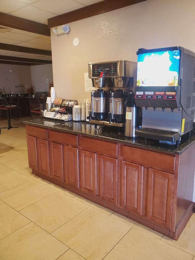 Ramada By Wyndham Grand Junction 13/58