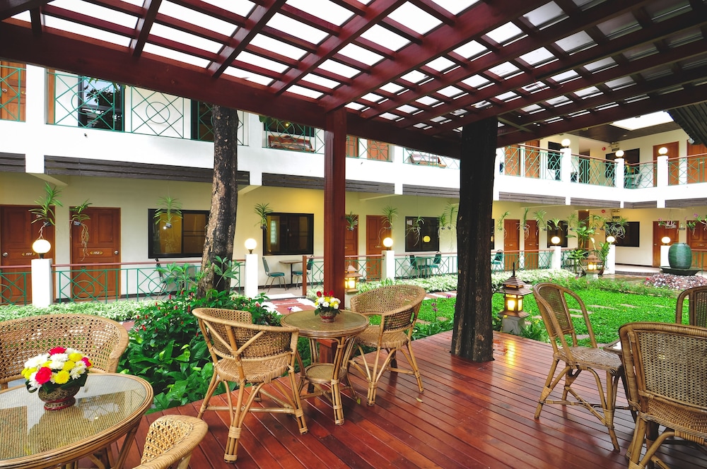 Charlie House Pinklao 49/66
