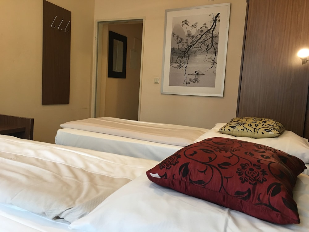 Hotel Alt Düsseldorf 24/34