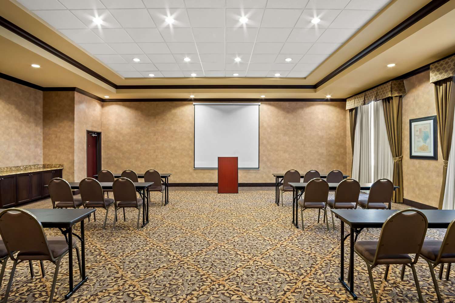 Comfort Suites Frisco 30/39