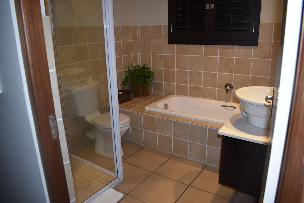 DELUXE, DOUBLE BED, GARDEN VIEW, GARDEN AREA