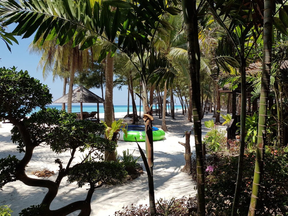 Sutera @ Mantanani Island Resort and Spa 53/62