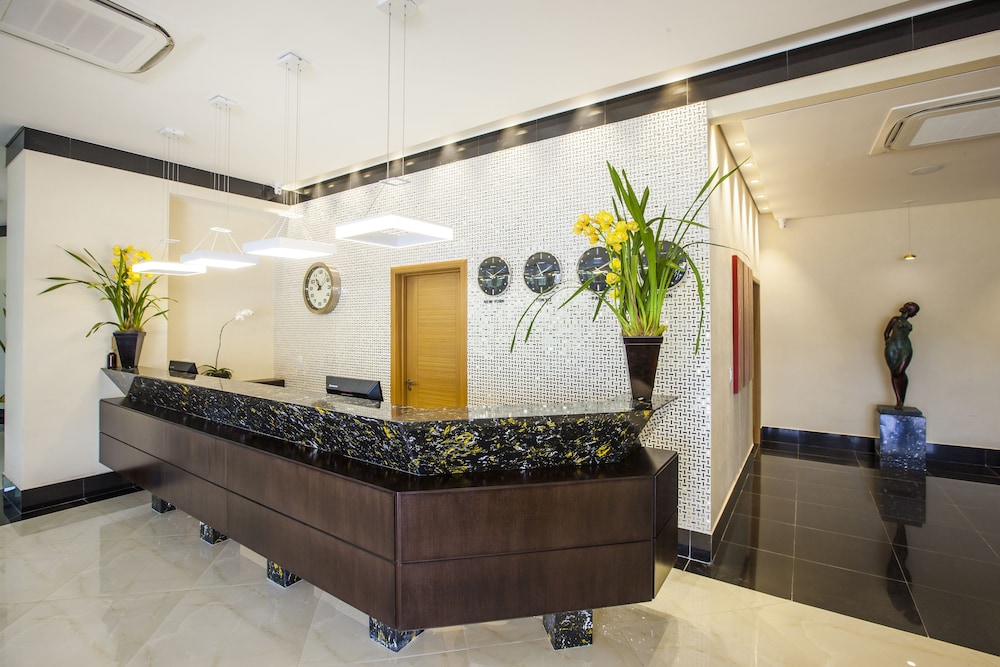 Hotel Intercity Vinhedo 7/66