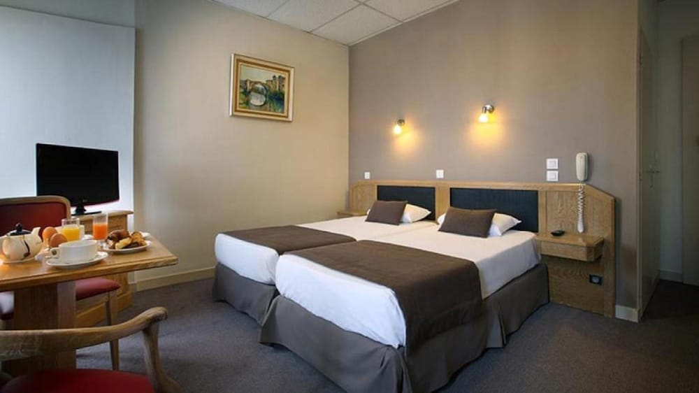 Citotel Des Eaux 34/71