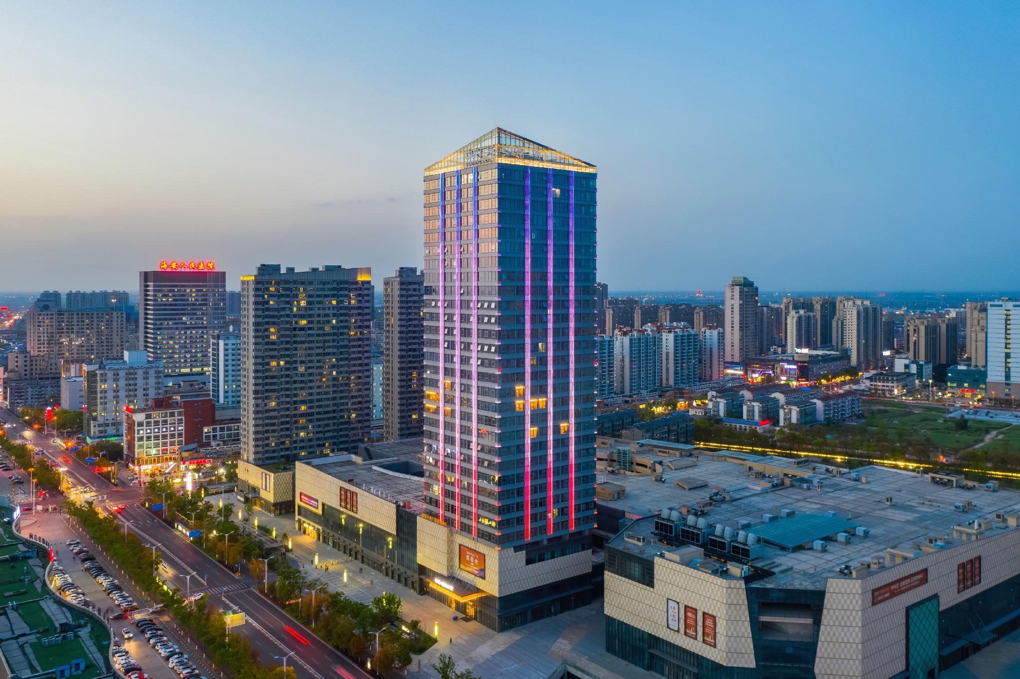 Vienna International Hotel (Haian Central Plaza) 2/23