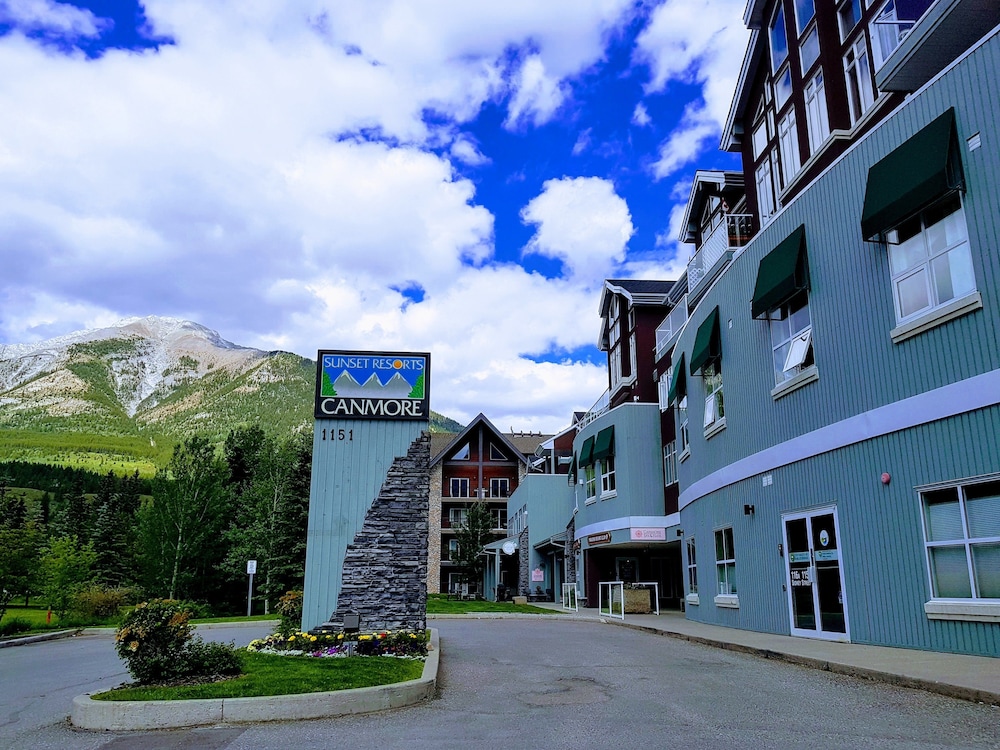 Sunset Mountain Inn and Spa 5/50