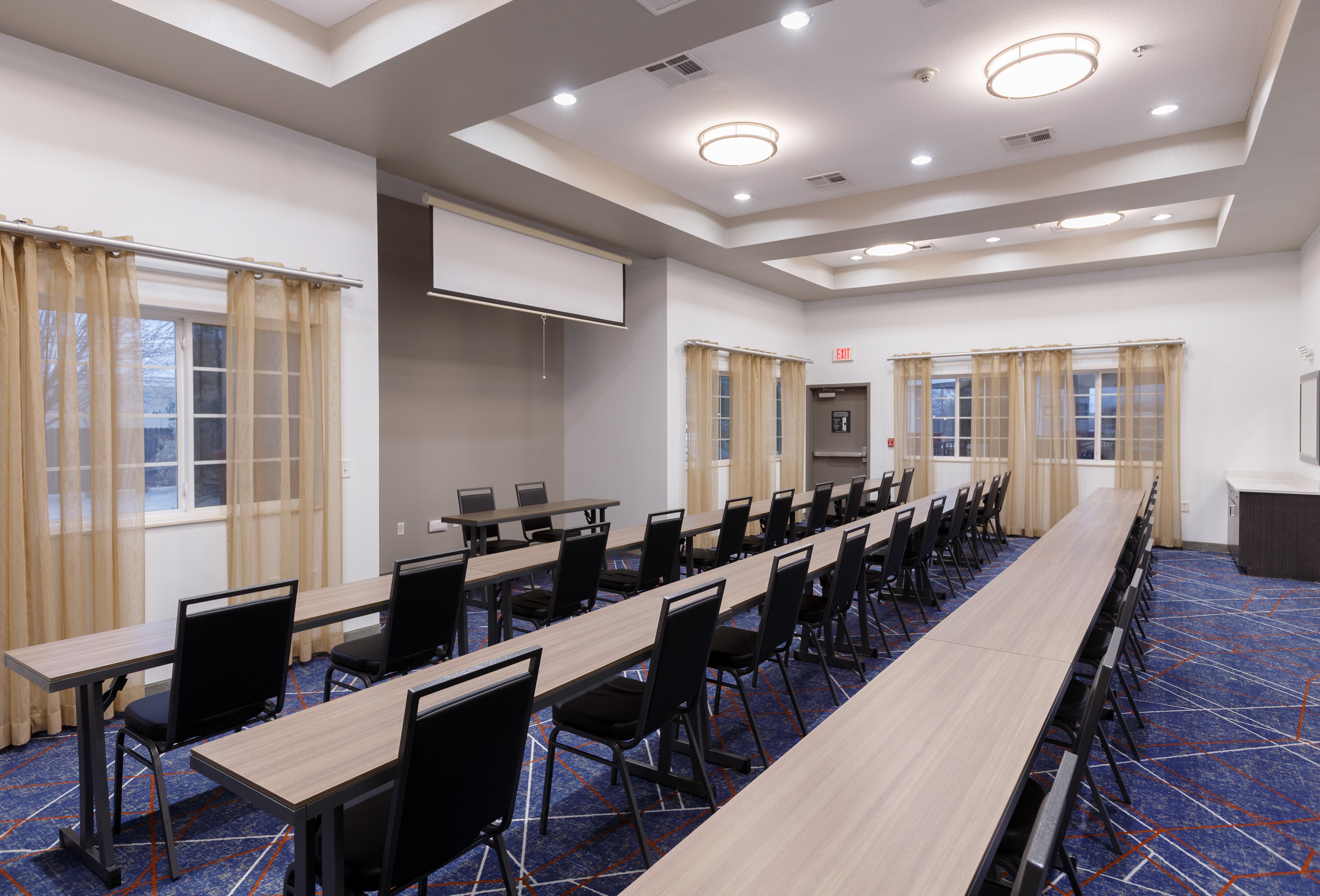 CANDLEWOOD SUITES SAN MARCOS 59/71