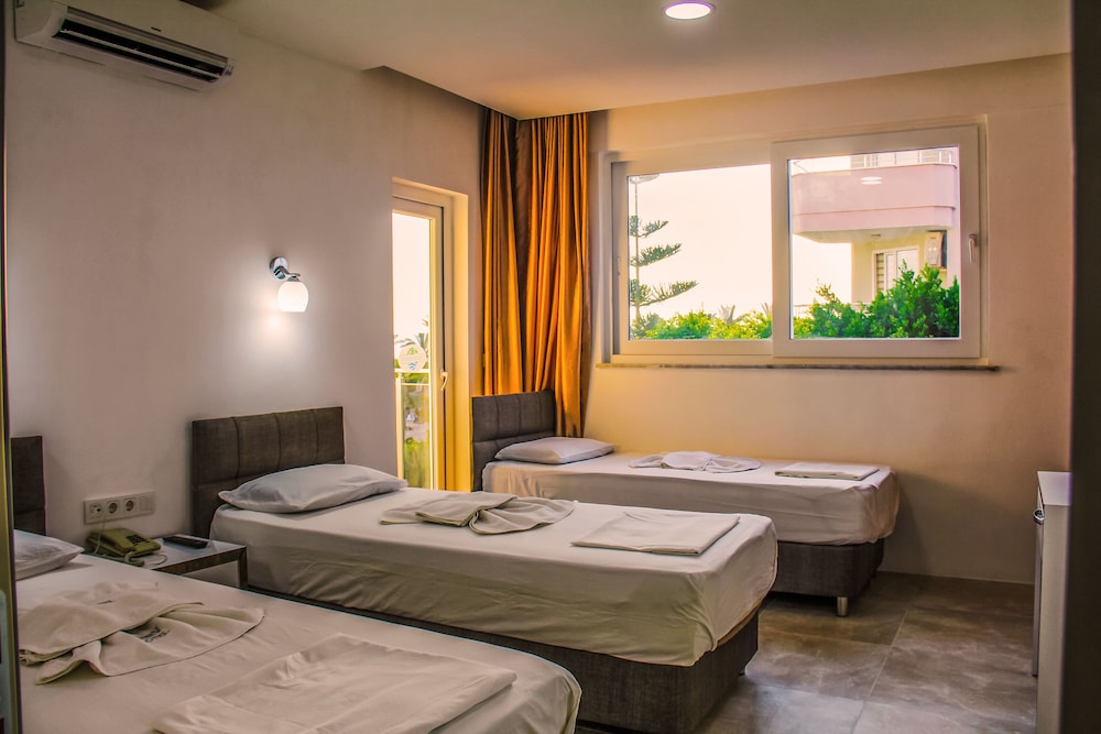 Aysev Hotel 9/42
