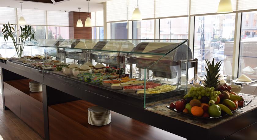 أجنحة نوفوتيل الرياض ديار