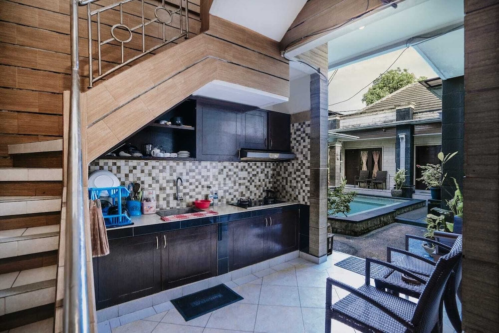 Denays House 7/50