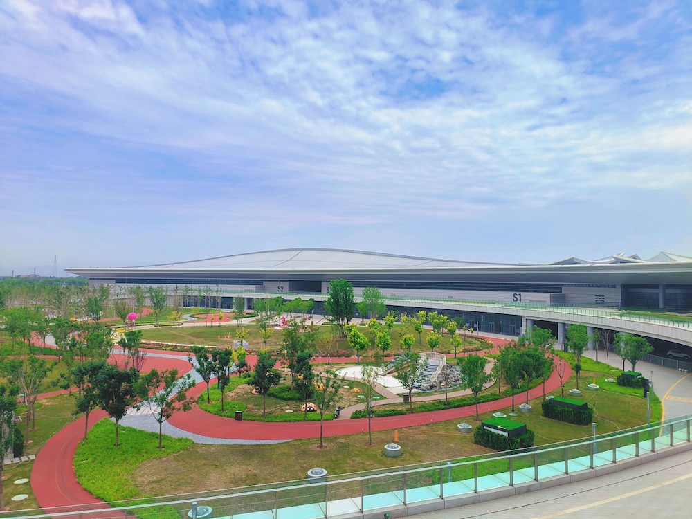 Wyndham Shanxi Xiaohe Xincheng 3/43