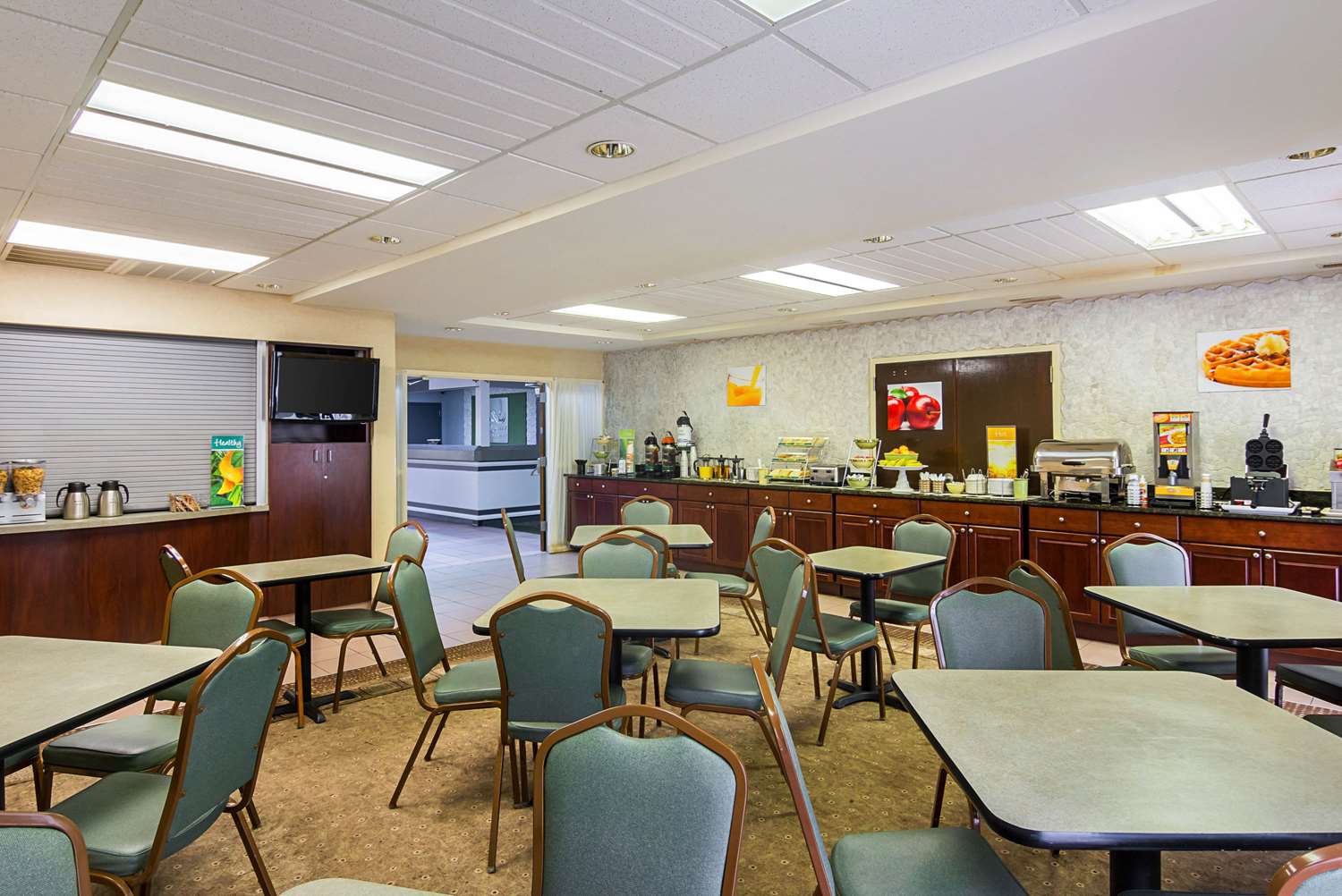 restaurant cafeteria