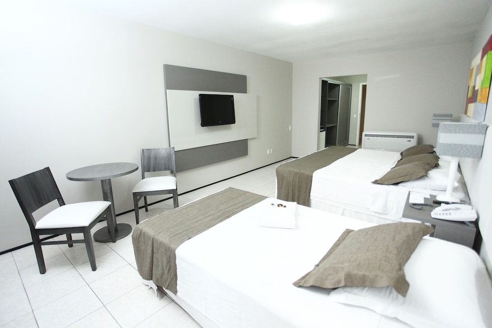 Marina Park Hotel 17/65