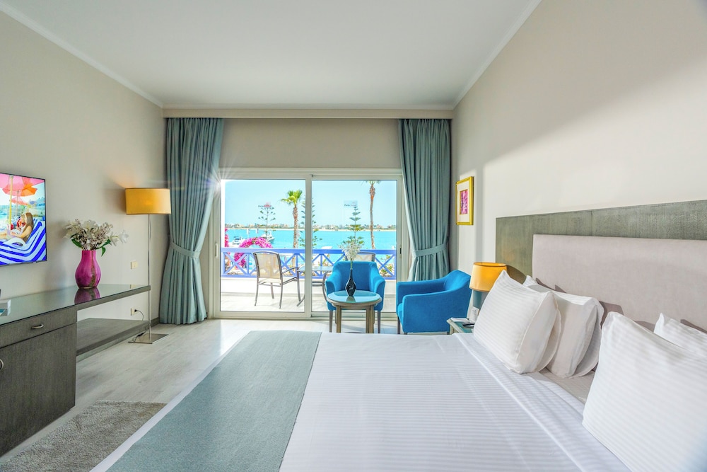 M Hotels at Porto Marina 16/50