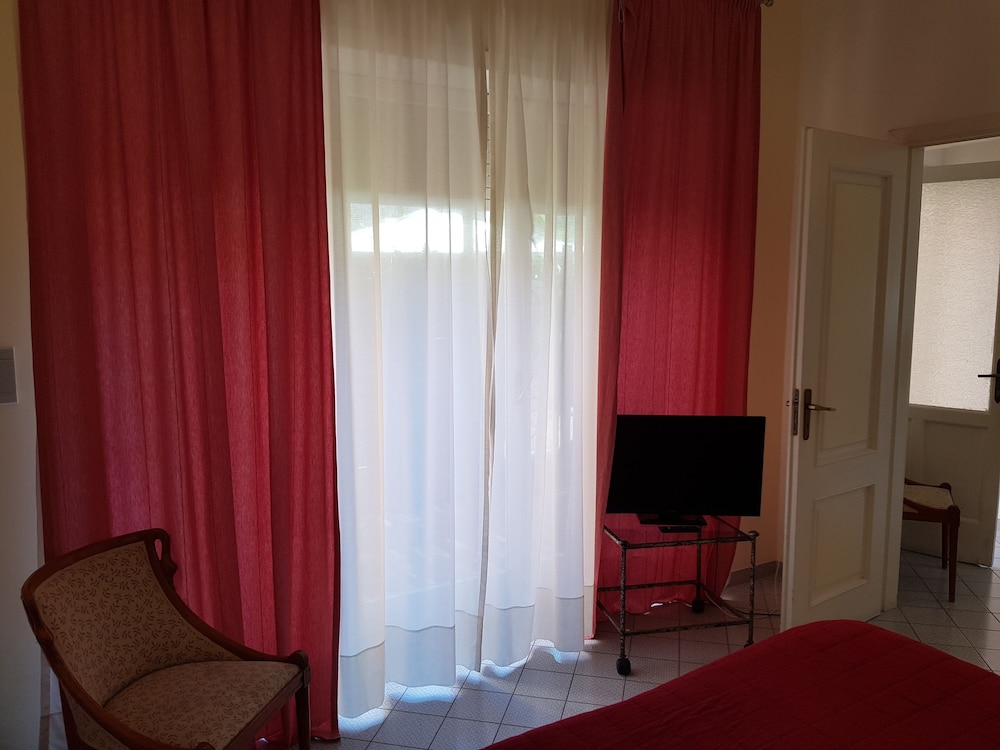 Palatium Mari Hotel 68/75