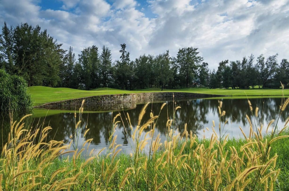 Montgomerie Links Hotel & Villas 64/70
