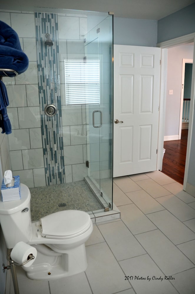 The Oaks Bed and Breakfast 12/60